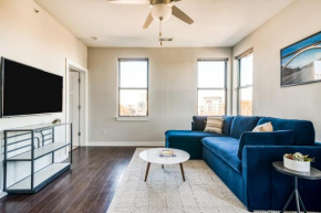 CozySuites Music Row Spacious 2BR w free parking16